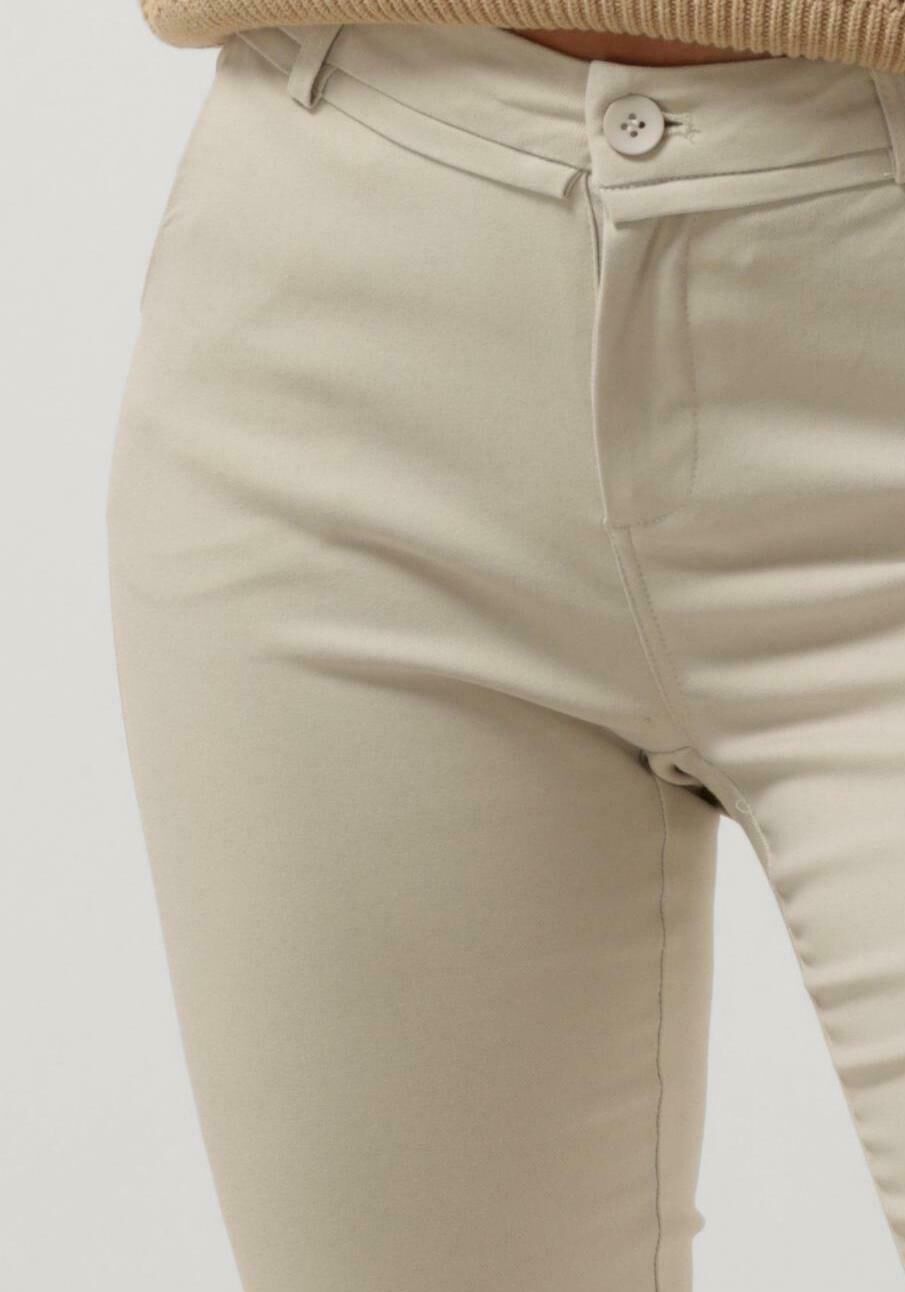 MINUS Pantalon CARMA PANTS 7/8 en beige - large
