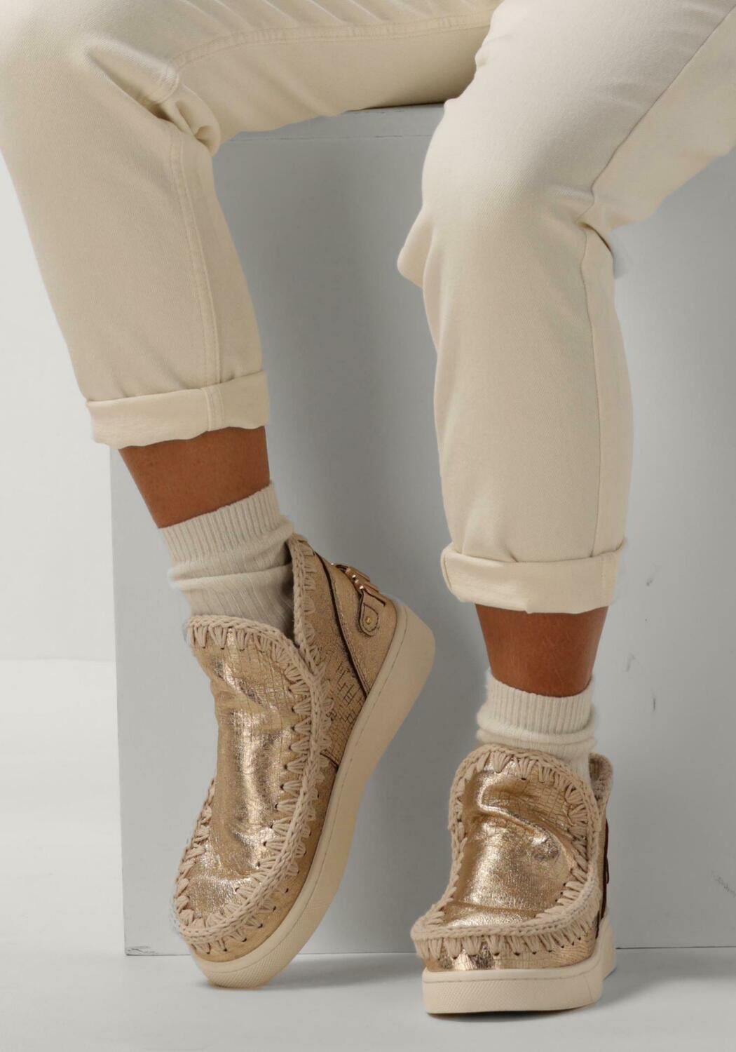 MOU ESKIMO SNEAKER Boots en or Omoda