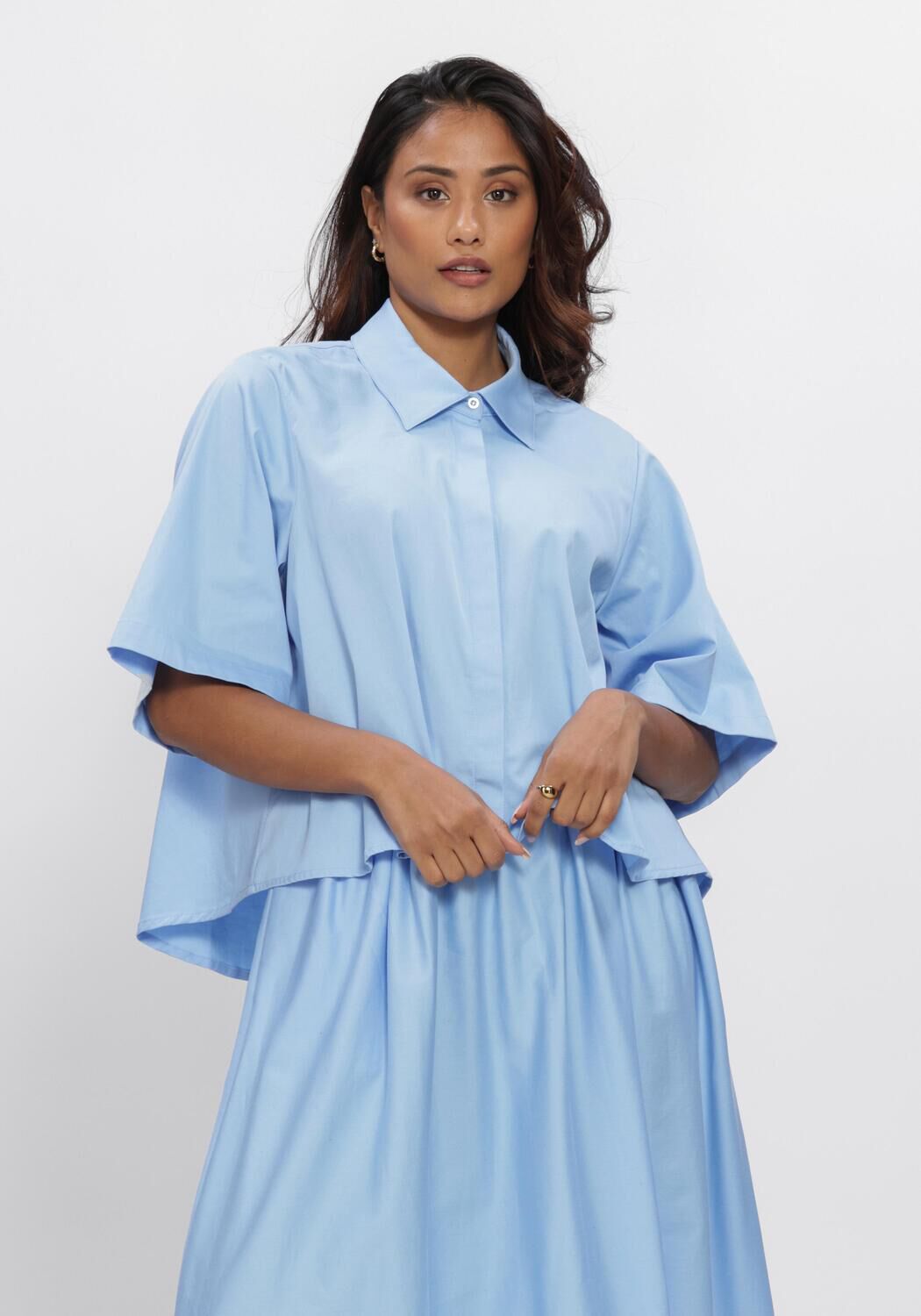 Lichtblauwe EST'SEVEN  ALIJAH BLOUSE RNBW - large