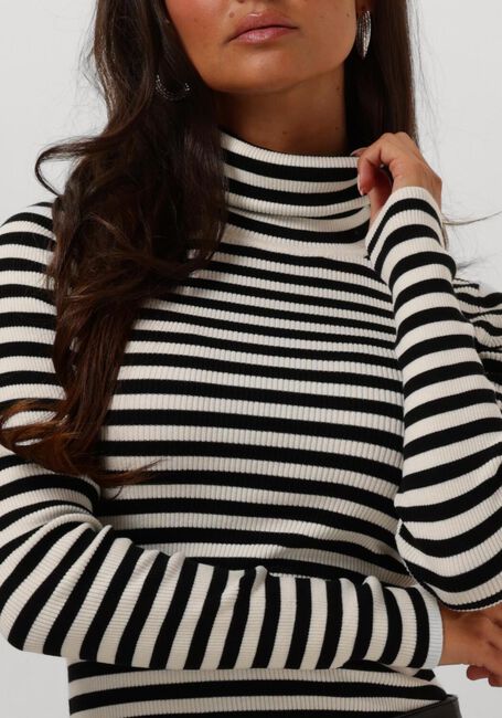 Witte CALVIN KLEIN Coltrui WOVEN LABEL ROLL NECK SWEATER - large