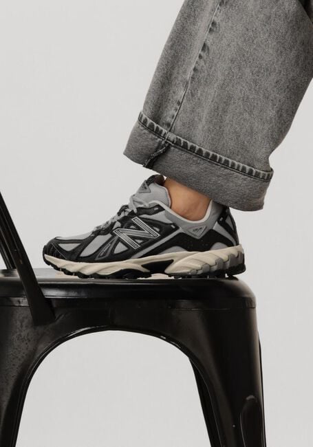 Zwarte NEW BALANCE Sneakers ML610 D Zwarte NEW BALANCE Sneakers ML610 D - large