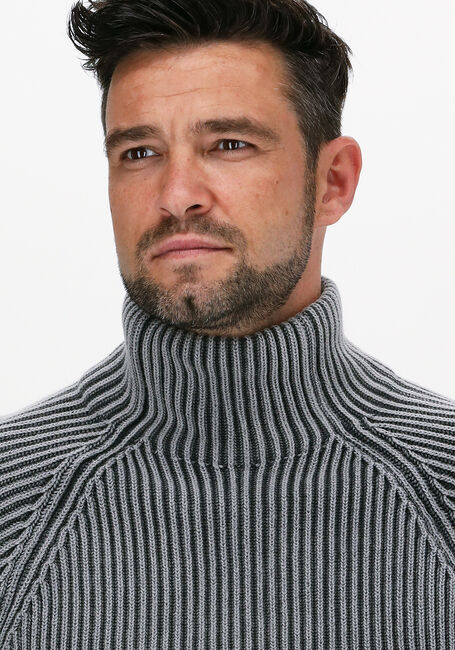 DRYKORN Col roulé ARVID 425037 en gris - large