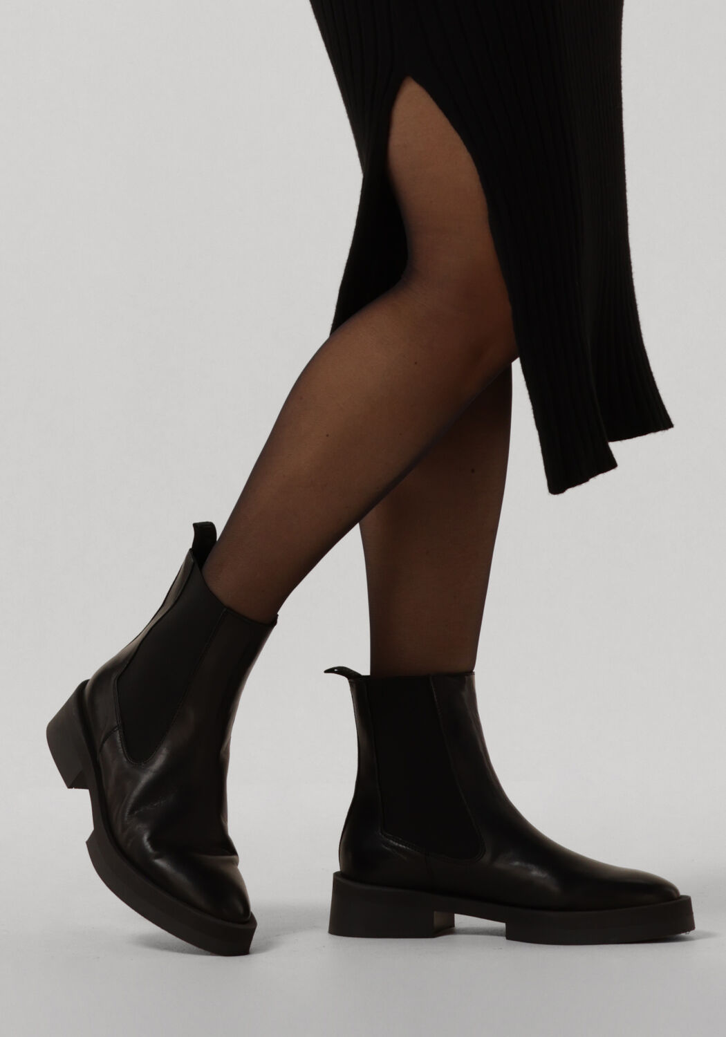 STEVE MADDEN Bottines chelsea MONTE en noir - large