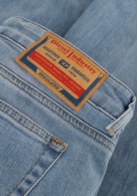 DIESEL Bootcut jeans 1969 D-EBBEY Bleu clair - large