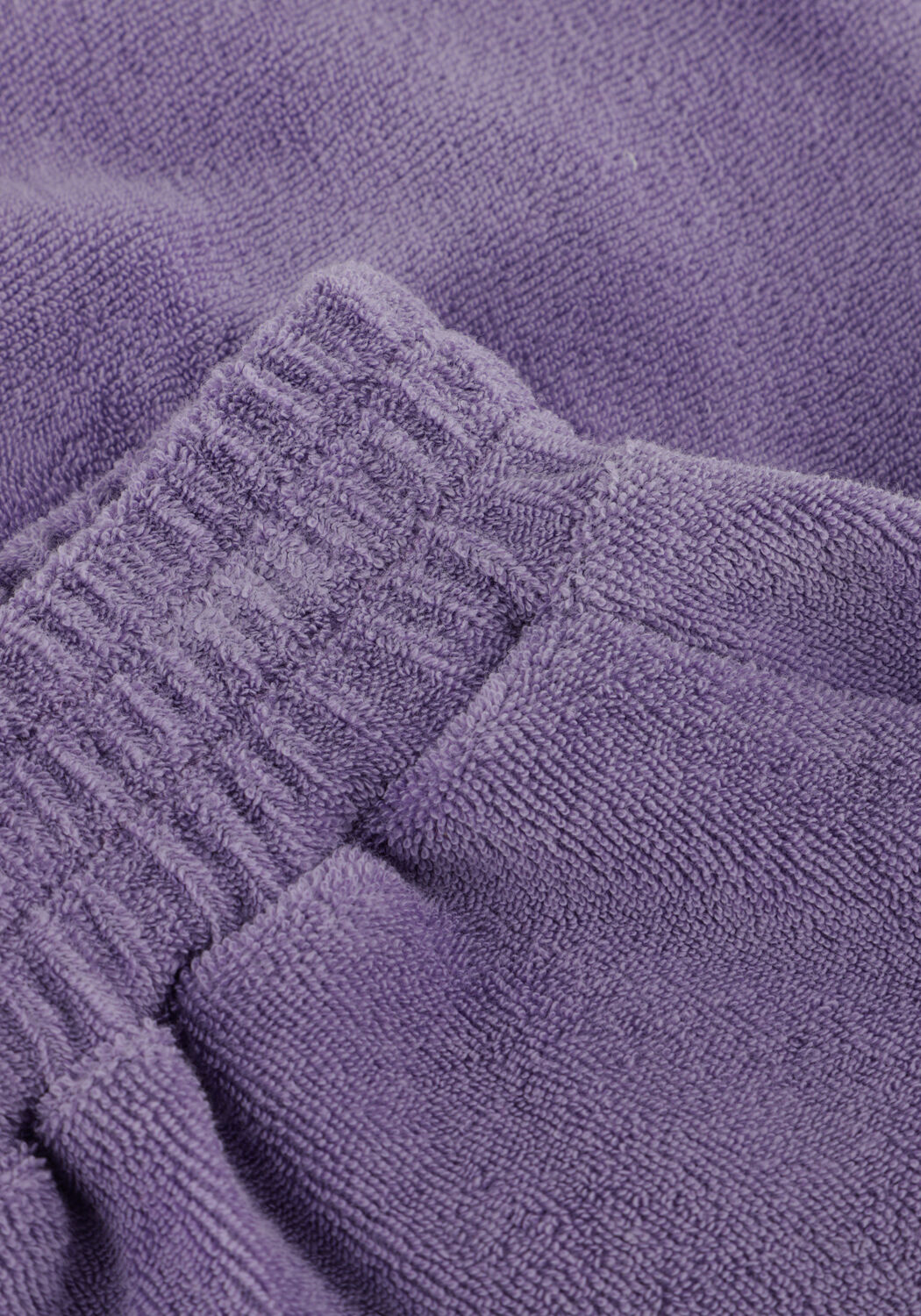 PETIT BLUSH Pantalon courte TOWEL SHORT en violet - large