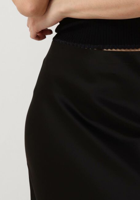 Zwarte Y.A.S. Maxirok YASPELLA HW MAXI SKIRT - large