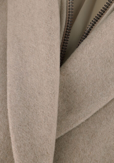 Beige MOSCOW Mantel 16A-08-INFAMOUS Beige MOSCOW Mantel 16A-08-INFAMOUS - large