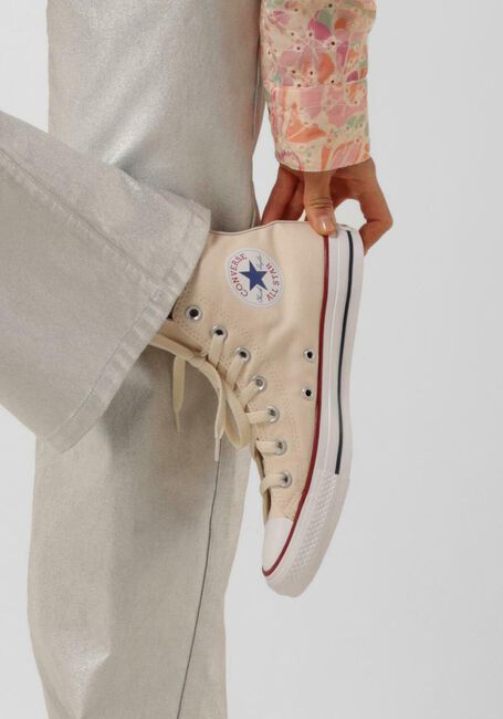 CONVERSE Baskets montantes CHUCK TAYLOR ALL STAR CLASSIC en beige - large