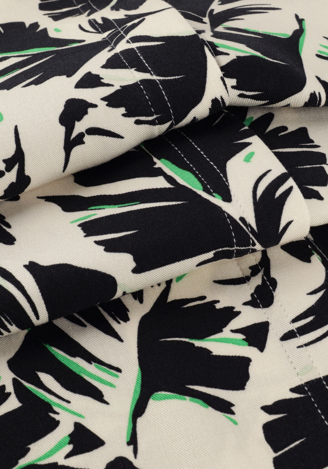 ANOTHER LABEL DREISER LEAF SHIRT Blouses en vert - large