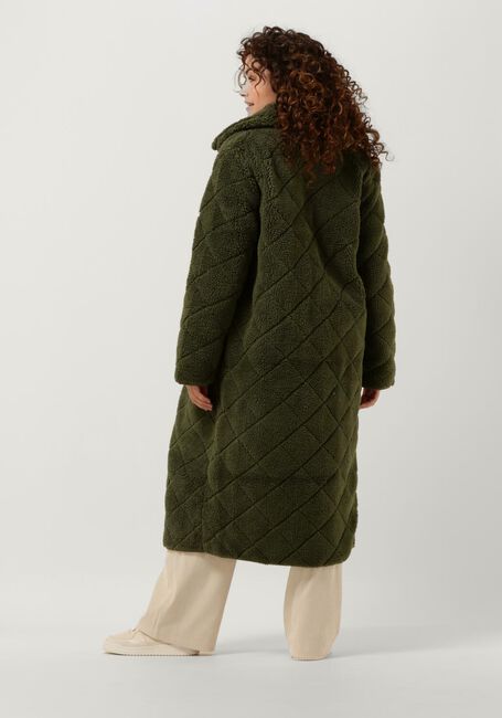 ANOTHER LABEL Manteau Teddy DANAE COAT en vert - large