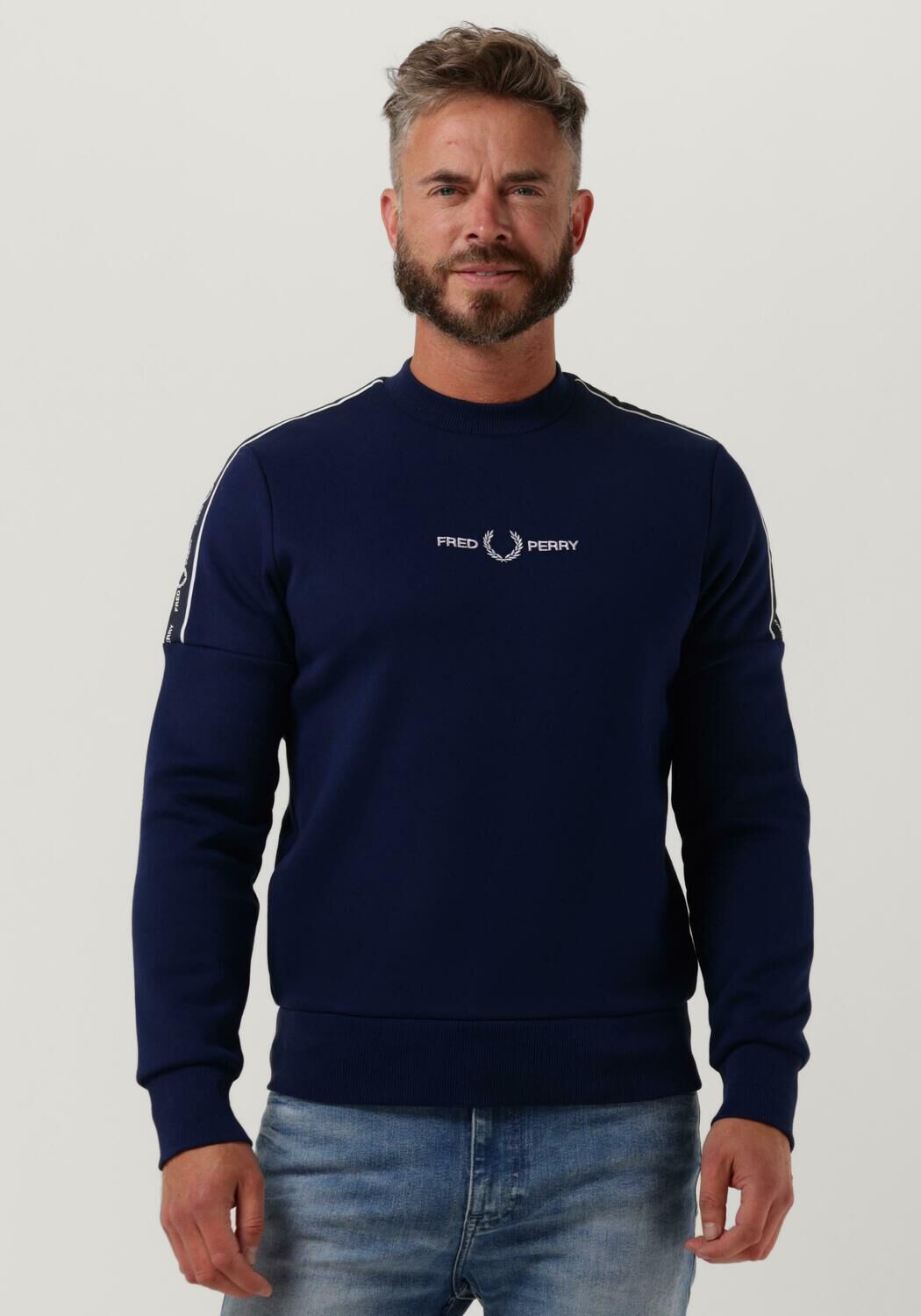 Donkerblauwe FRED PERRY Sweater TAPE SLEEVE SWEATSHIRT Omoda