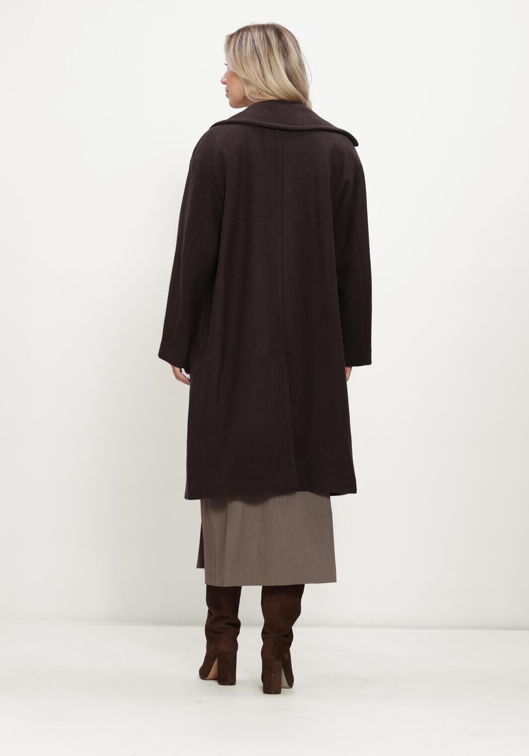 INWEAR Manteau ZORAHIW DB COAT en marron - large