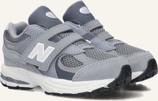 Grijze NEW BALANCE Sneakers IV2002 Grijze NEW BALANCE Sneakers IV2002 - large