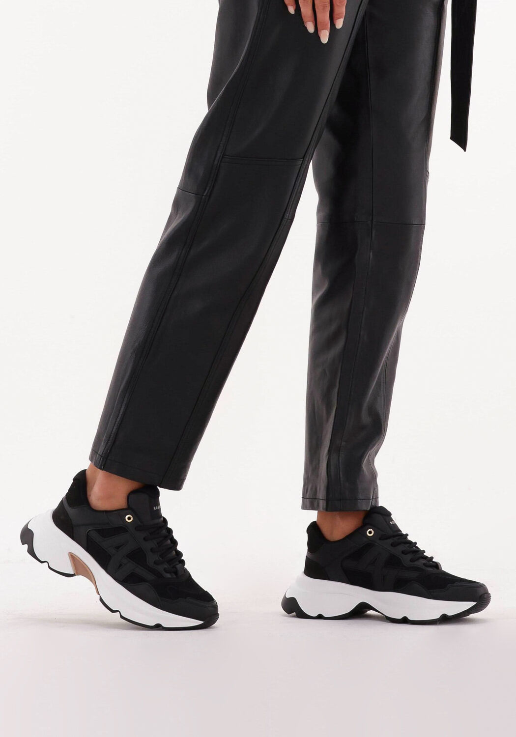 Zwarte NUBIKK Sneakers ROSS TREK L - large