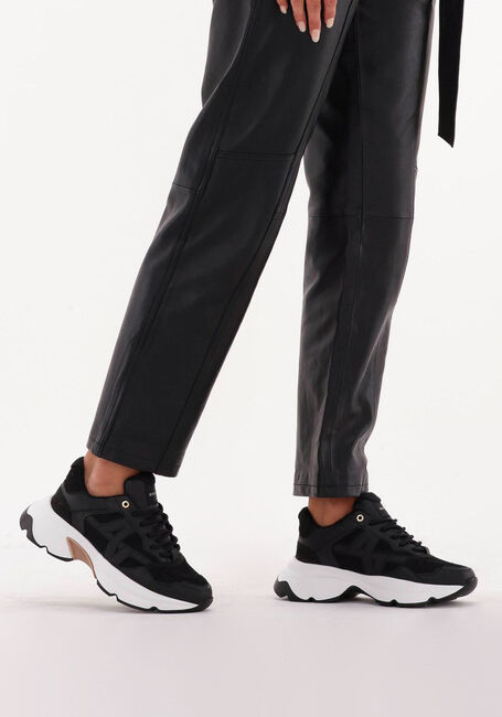 NUBIKK Baskets basses ROSS TREK L en noir - large