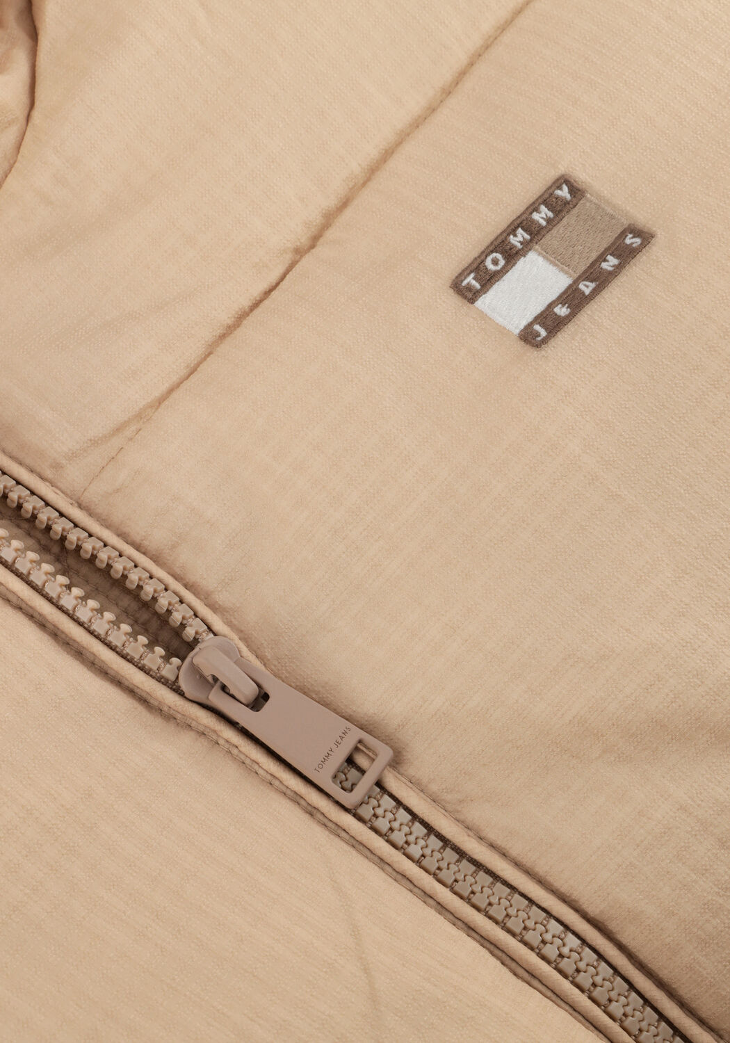 TOMMY JEANS Veste matelass&eacute; TJW HOODED PUFFER JACKET Sable - large