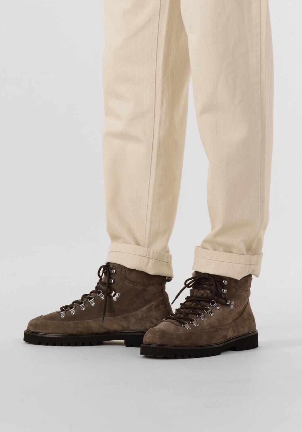 Grijze NUBIKK  LOGAN CHAD FUR - large