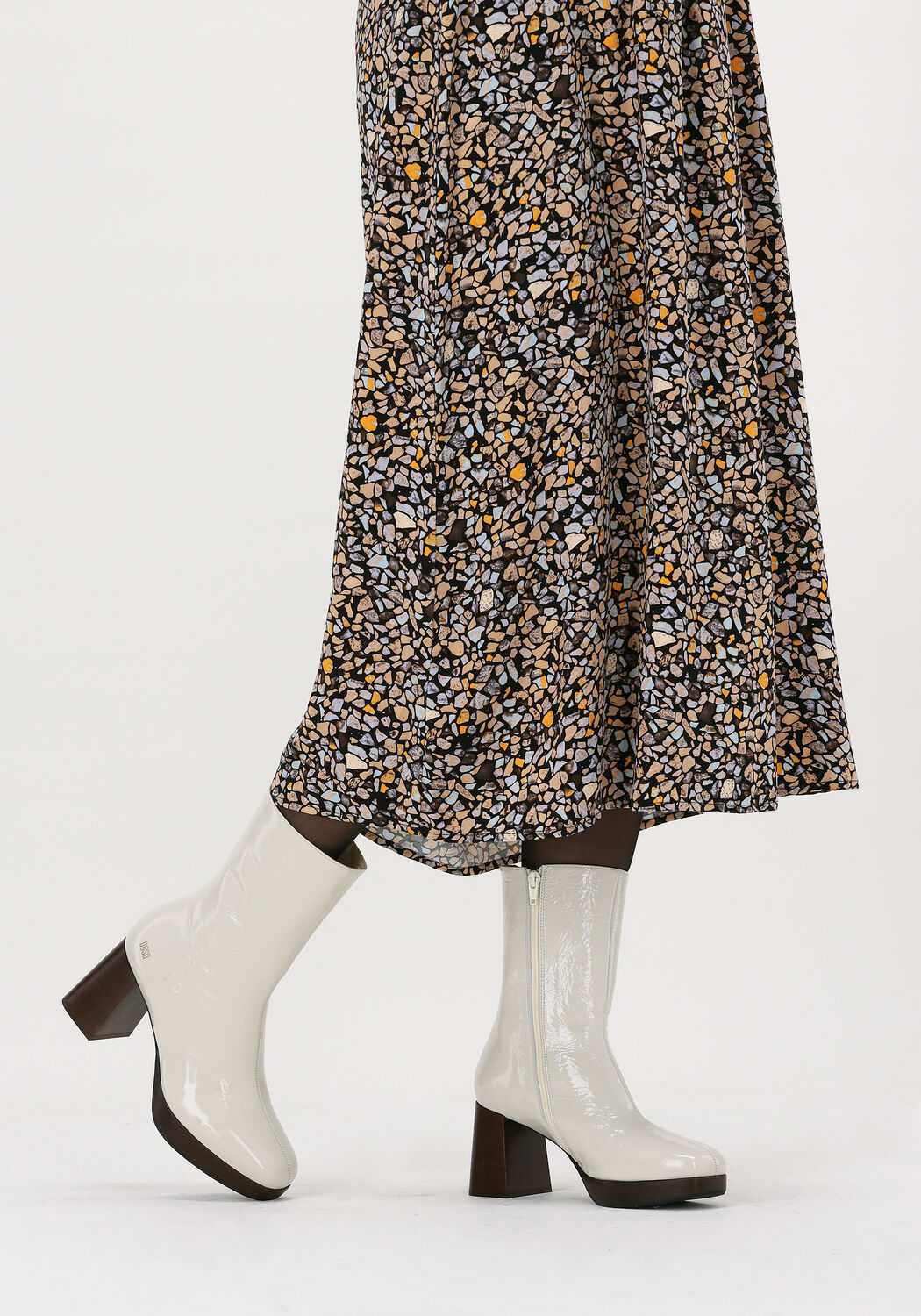 Witte DEABUSED Enkellaarsjes 7721 - large