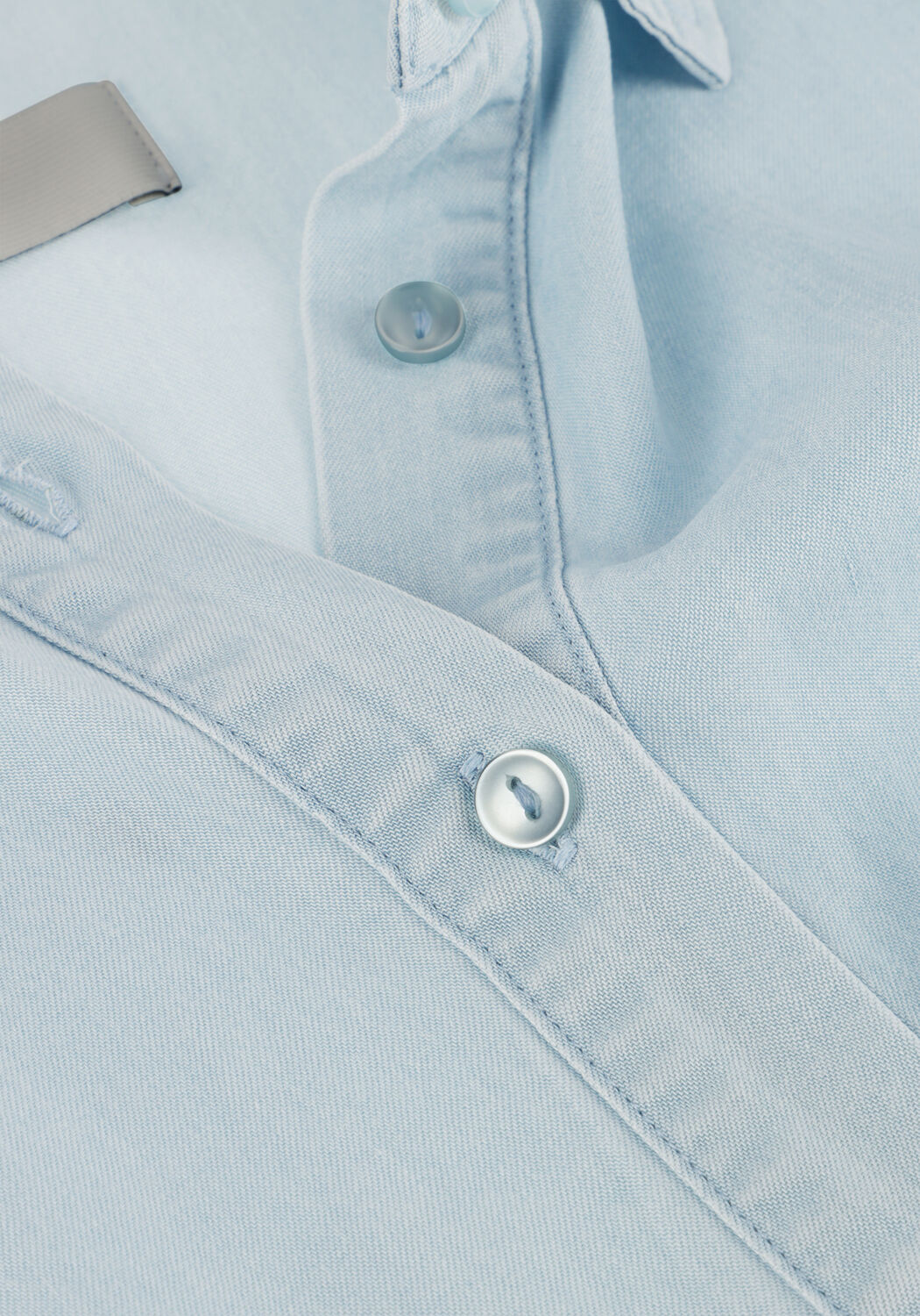 NUKUS SANNE TOP Blouses en bleu - large