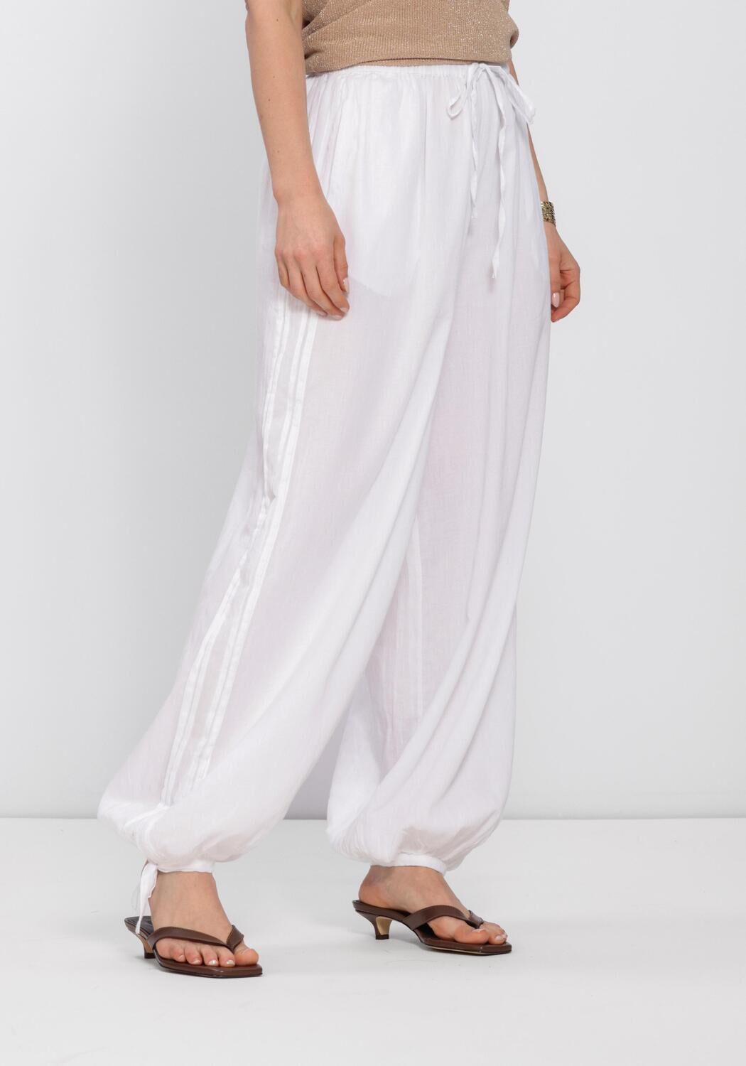 NEO NOIR ELYSE S VOILE BALLOON PANTS Pantalons en blanc - large