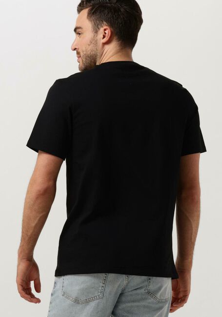 LYLE & SCOTT T-shirt CONTRAST POCKET T-SHIRT en noir - large