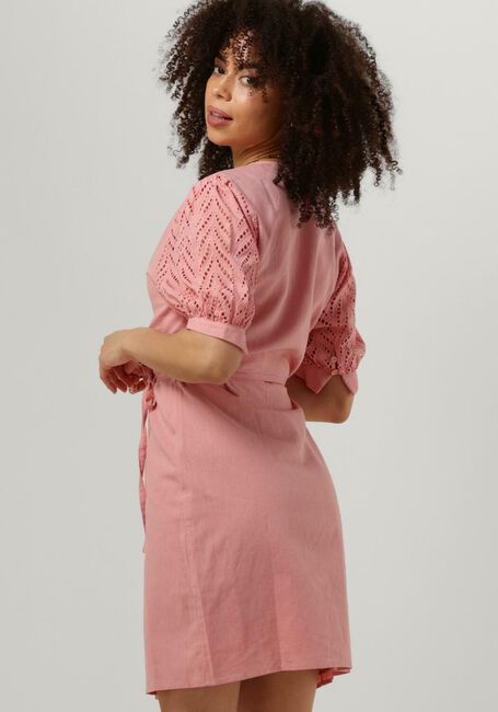 ANOTHER LABEL Mini robe CHERYL DRESS S/S en rose - large