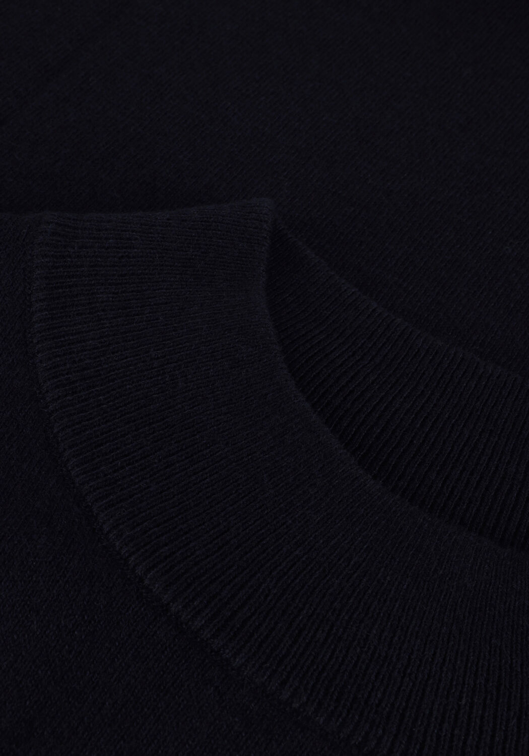 Donkerblauwe LYLE & SCOTT Coltrui ROLL NECK JUMPER - large