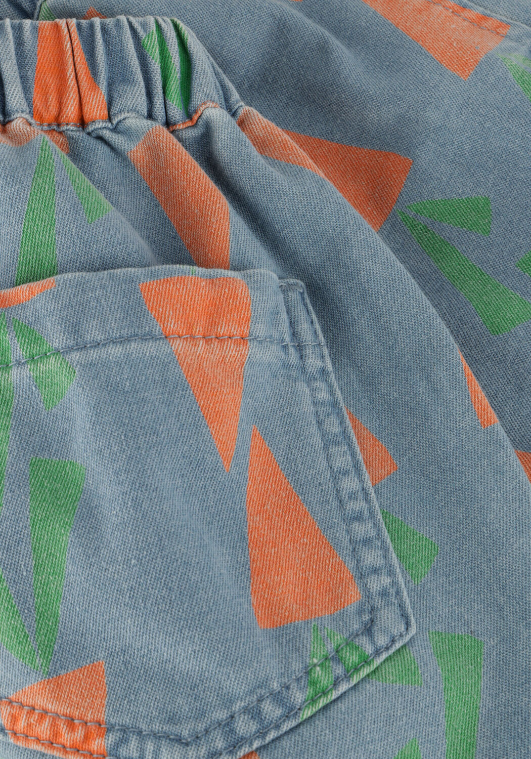 Jelly Mallow Pantalon courts CARROT DENIM SHORTS en bleu - large