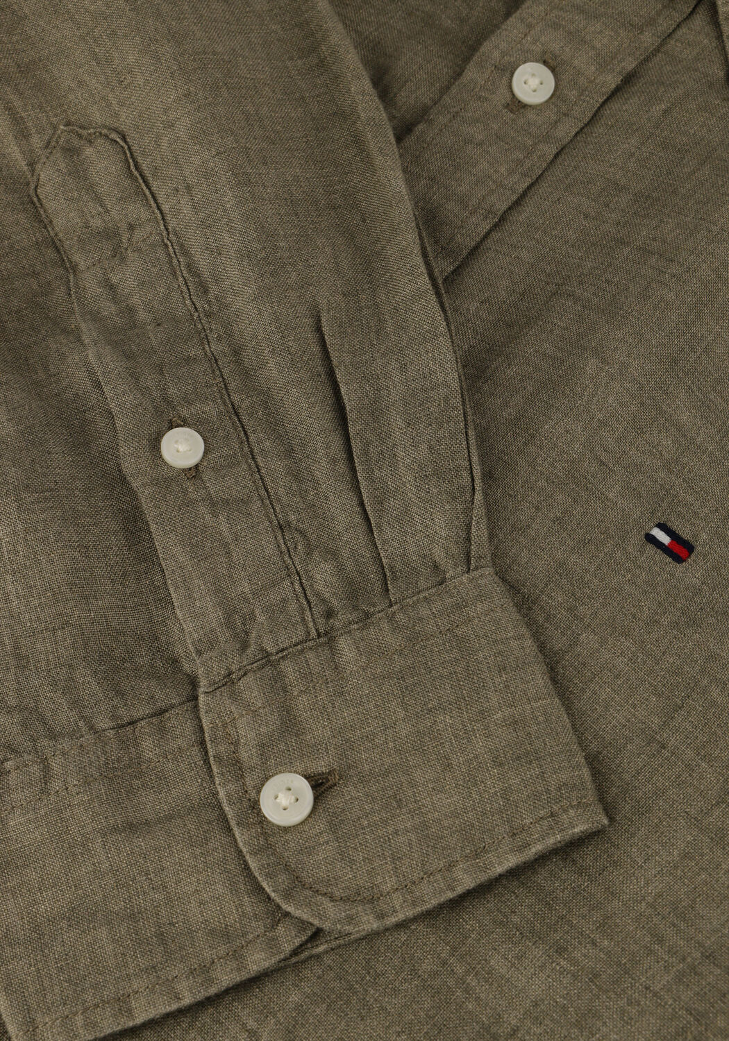 TOMMY HILFIGER Chemise d&eacute;contract&eacute; PIGMENT DYED LI SOLID RF SHIRT en vert - large