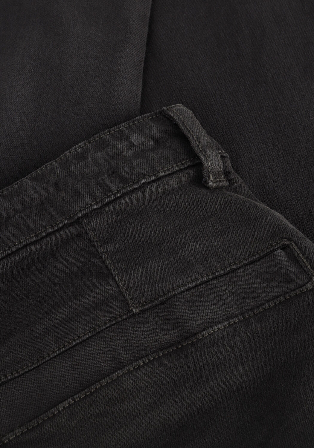 INDIAN BLUE JEANS Pantalon cargo CARGO PANT INDIAN en gris - large