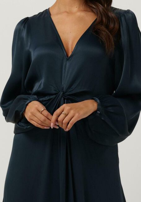 SECOND FEMALE Robe maxi EDDIE DRESS en bleu - large