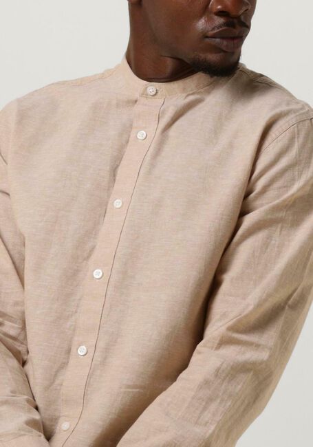 SELECTED HOMME Chemise décontracté SLHSLIMNEW-LINEN SHIRT LS BAND W en beige - large