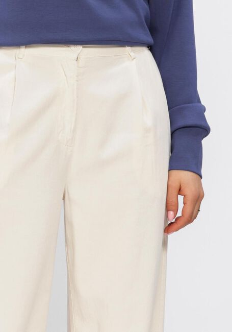 SIMPLE TROUSER Pantalons en blanc - large