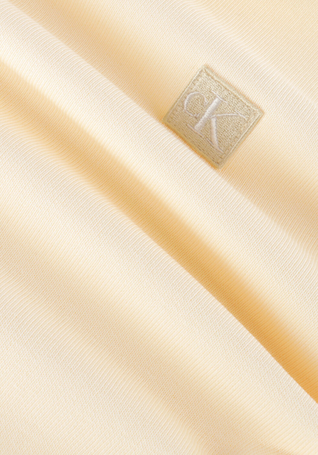 CALVIN KLEIN Pull CK EMBRO BADGE REGULAR HOODIE en beige - large