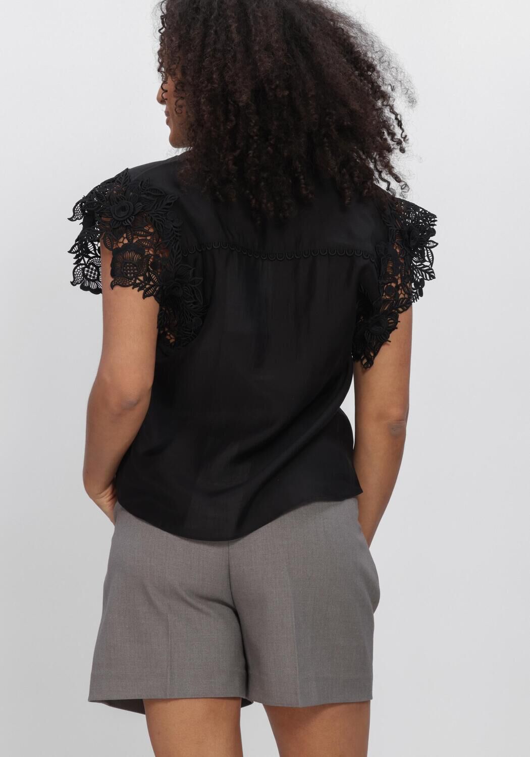 COPENHAGEN MUSE CMMOLLY-SHIRT Hauts & T-shirts en noir - large
