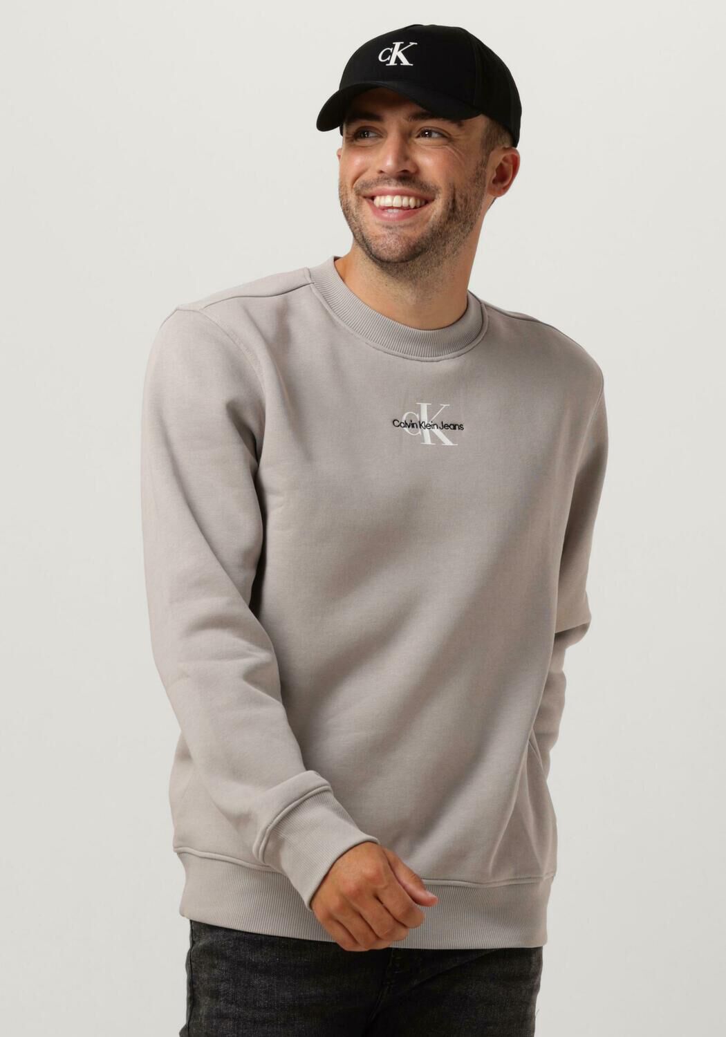 Pull calvin klein discount gris