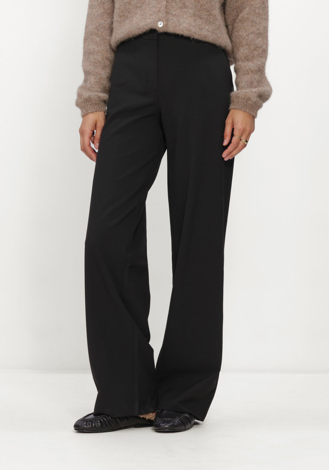 FIVEUNITS Pantalon large DORA 285 en noir - large