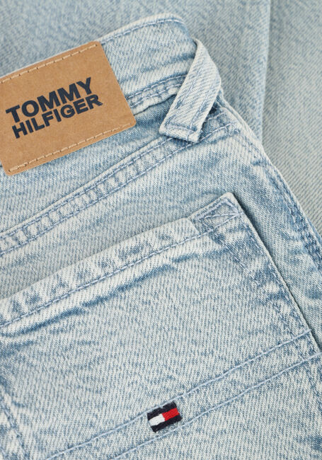 TOMMY HILFIGER Straight leg jeans SCANTON Y SLIM FIT BLEACH JEANS en bleu - large
