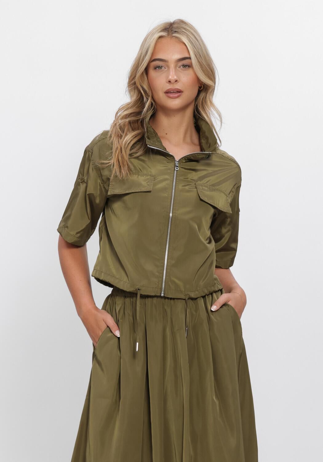 IBANA TAMILI Hauts & T-shirts en vert - large