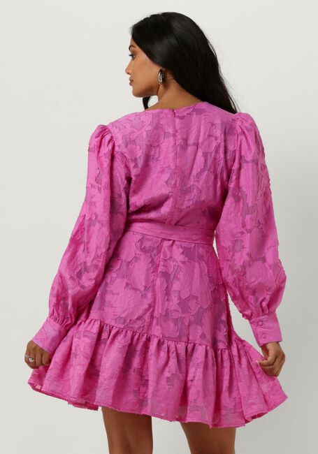 SELECTED FEMME Mini robe SLFCATHI-SADIE SHORT V-NECK DRESS en rose - large