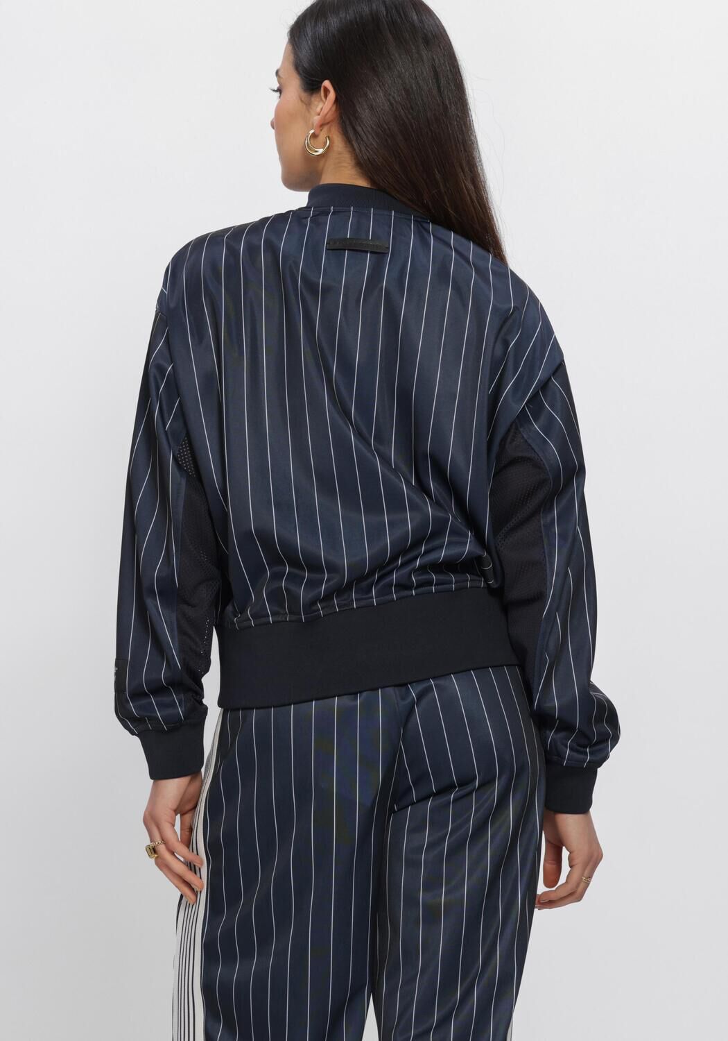 HAUTE L'AMITI&Eacute; PIN STRIPE ZIP SWEAT Pulls & Gilets Bleu fonc&eacute; - large