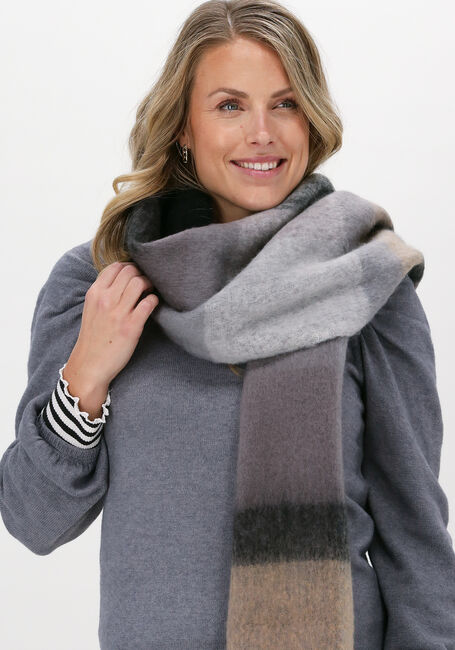 YEHWANG SJAAL MET FRANJES Foulard en gris - large