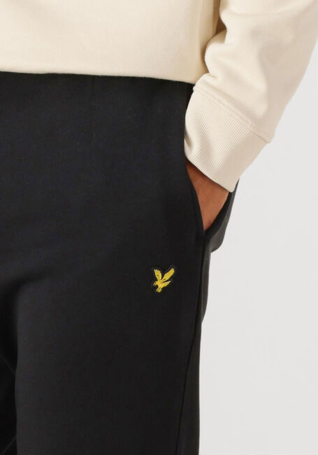 LYLE & SCOTT Pantalon de jogging SLIM SWEATPANT en noir - large