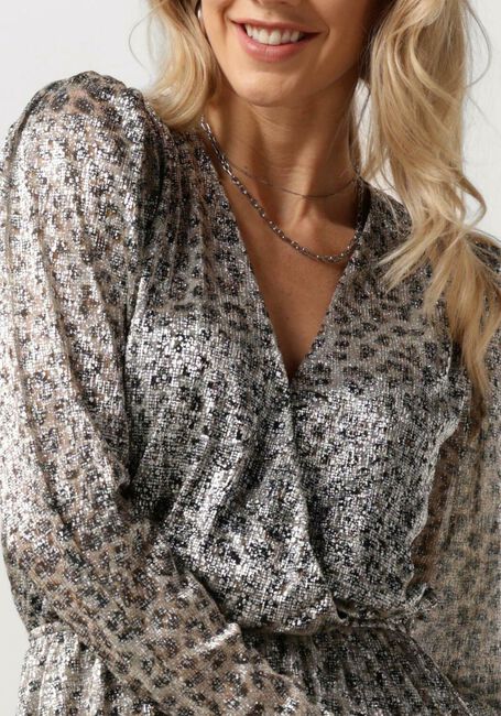 ALIX THE LABEL Mini robe LADIES KNITTED LEOPARD SHINY WRAP DRESS en argent - large