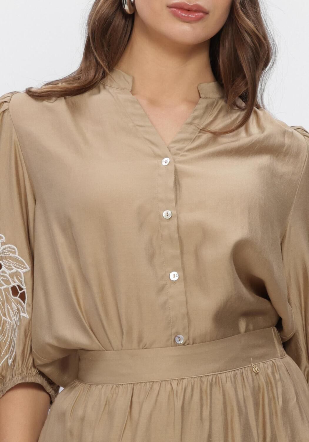 NUKUS ROSIE BLOUSE EMBRODERY Blouses en camel - large