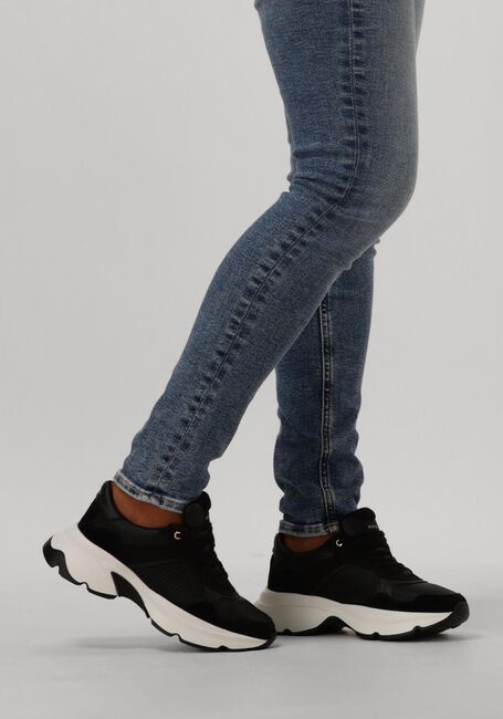 NUBIKK Baskets basses ROSS JADEN en noir - large