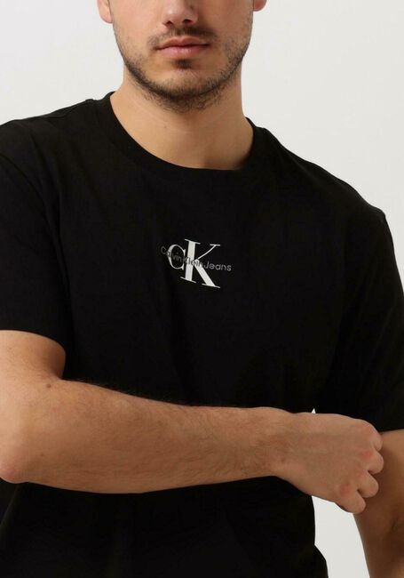 CALVIN KLEIN T-shirt MONOLOGO REGULAR TEE en noir - large