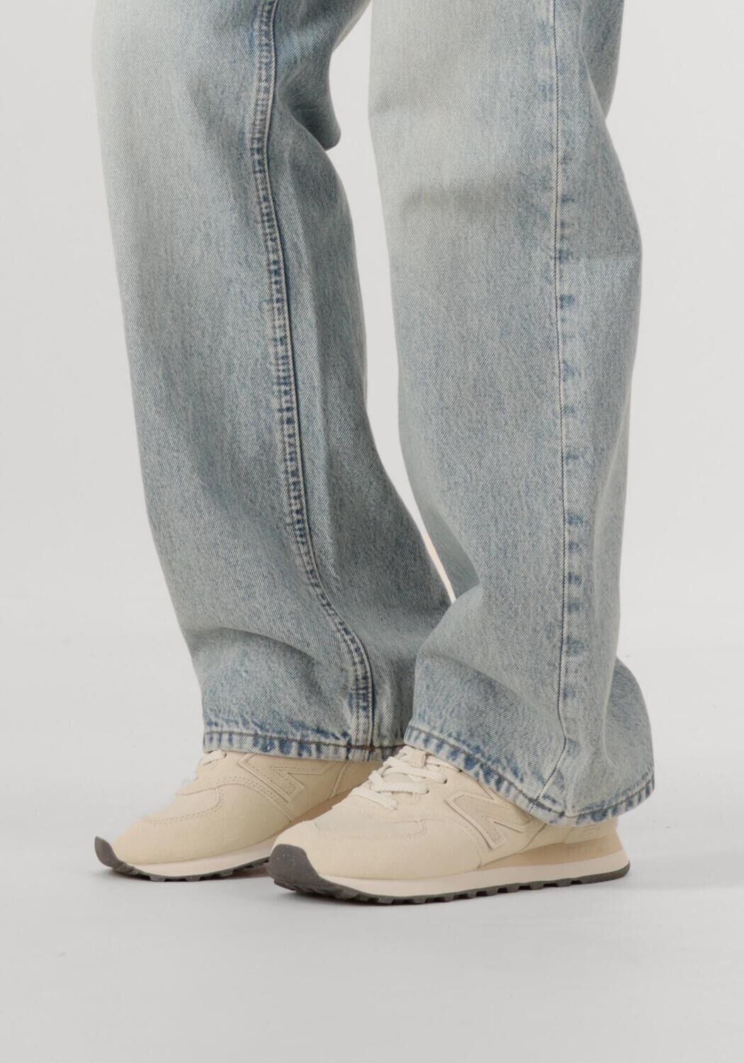 Beige NEW BALANCE Sneakers WL574 D - large