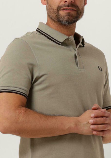 FRED PERRY Polo THE TWIN TIPPED FRED PERRY SHIRT Olive - large