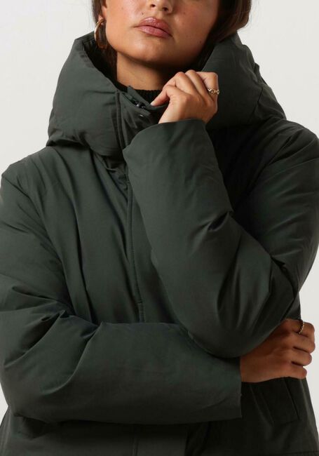 ELVINE Veste matelassé ASHA en vert - large